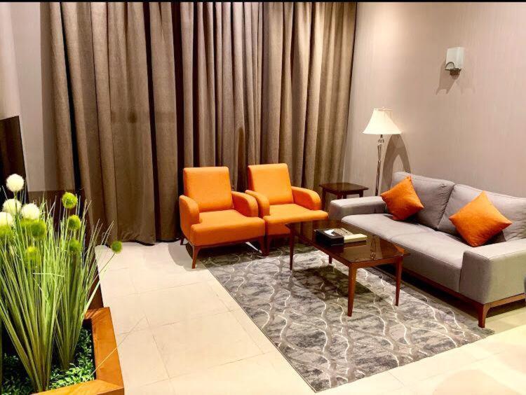 होटल के अलावा Celine Serviced Al Malqa Riyadh