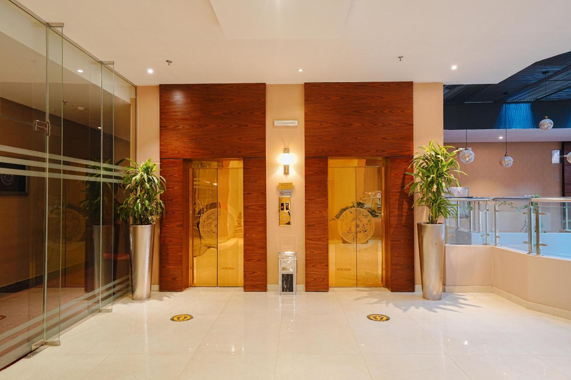 होटल के अलावा Celine Serviced Al Malqa Riyadh